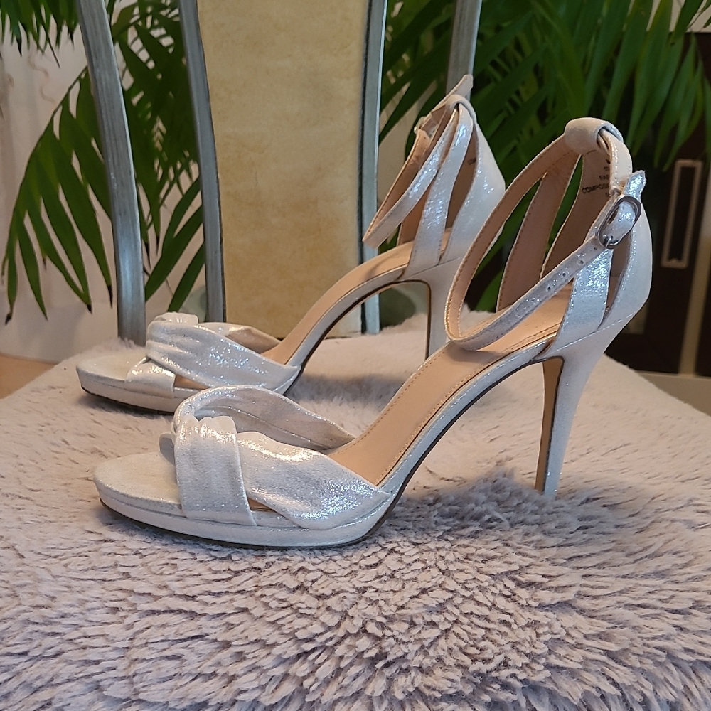 Beautiful High Heel Sandals ❤️
